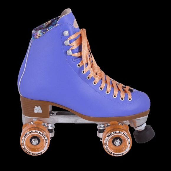 Brand New Moxi Beach Bunny Roller Skates + Toe Guards - Picture 2 of 10